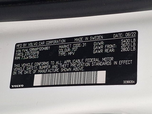 2023 Volvo XC60 Plus Bright Theme