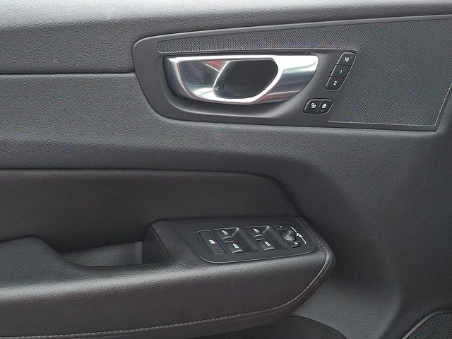 2023 Volvo XC60 Core