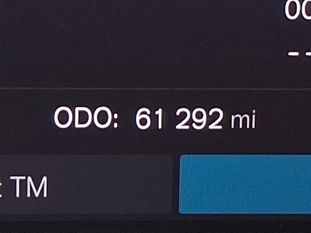 2023 Volvo XC60 Plus Dark Theme