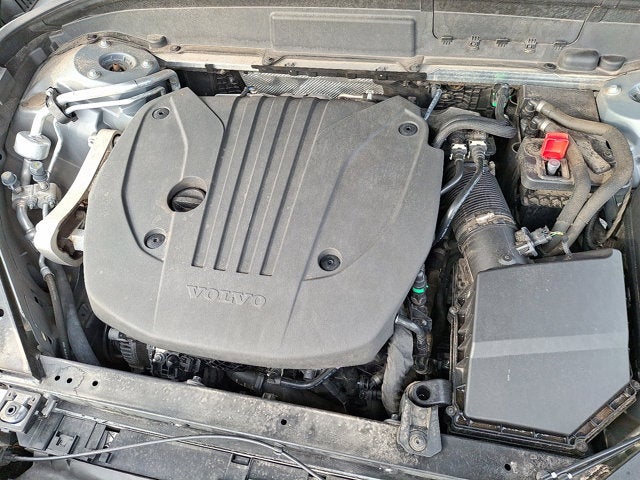 2023 Volvo XC60 Plus Dark Theme