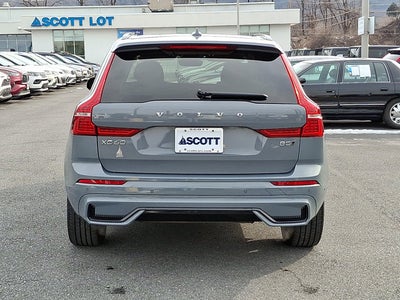 2023 Volvo XC60 Plus Dark Theme