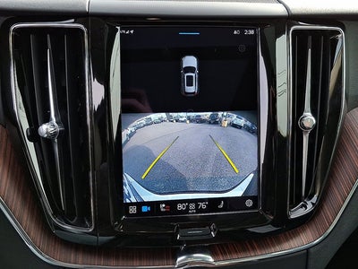 2023 Volvo XC60 Plus Dark Theme