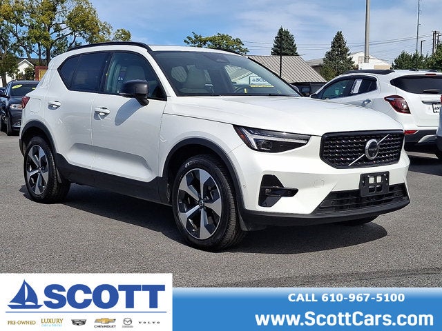 2026 Volvo XC40 Plus