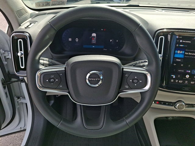 2026 Volvo XC40 Plus