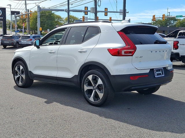 2026 Volvo XC40 Plus