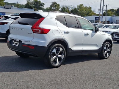 2026 Volvo XC40 Plus