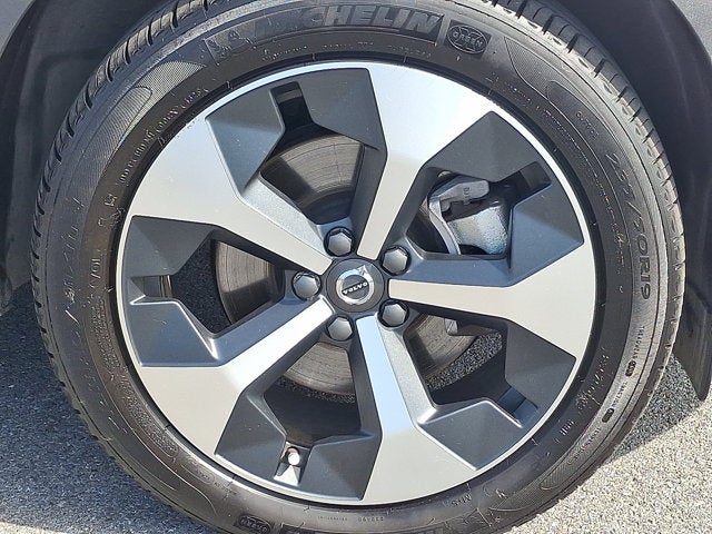 2026 Volvo XC40 Plus