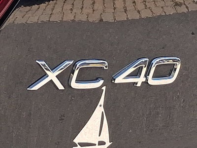 2024 Volvo XC40 Plus Bright Theme