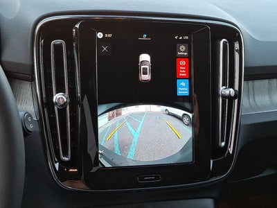 2026 Volvo XC40 Core