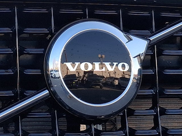 2026 Volvo XC40 Core