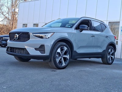 2026 Volvo XC40 Core