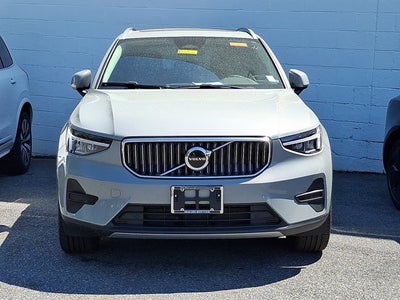 2024 Volvo XC40 B5 Core