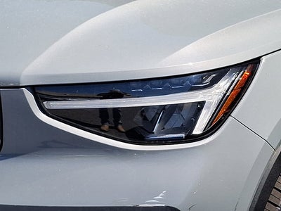 2024 Volvo XC40 B5 Core