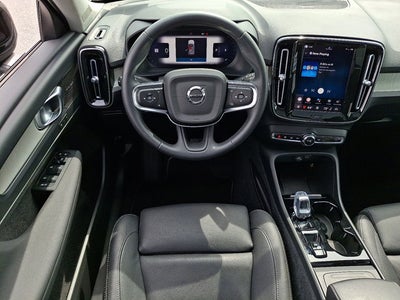 2025 Volvo XC40 Ultra Dark Theme