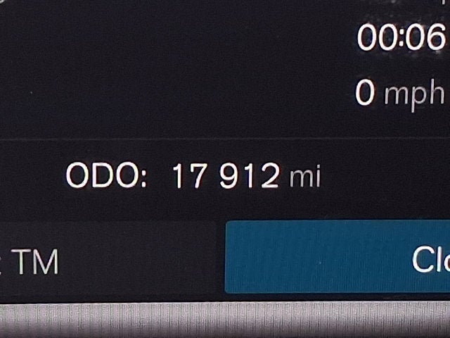 2025 Volvo XC40 Ultra Dark Theme