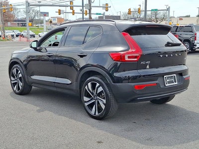 2025 Volvo XC40 Ultra Dark Theme