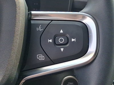 2023 Volvo XC40 Core