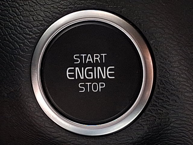 2023 Volvo XC40 Core
