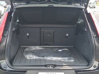 2023 Volvo XC40 Core
