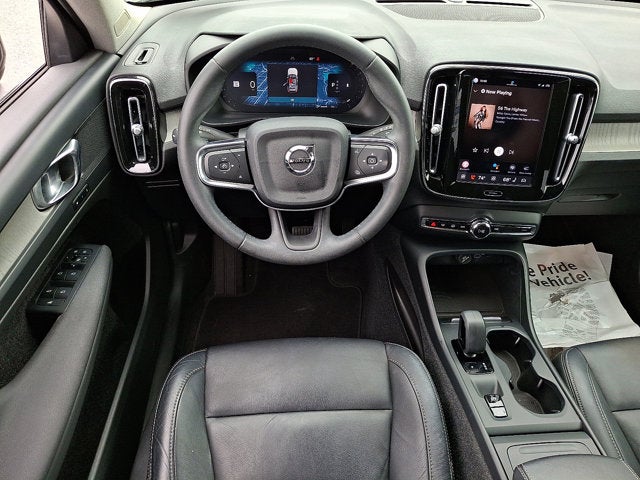 2023 Volvo XC40 Core
