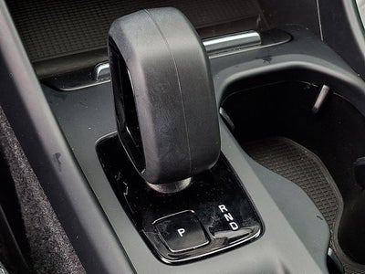 2023 Volvo XC40 Core