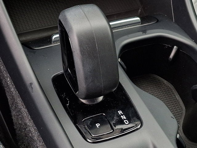 2023 Volvo XC40 Core