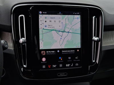 2023 Volvo XC40 Core