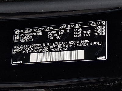 2023 Volvo XC40 Core