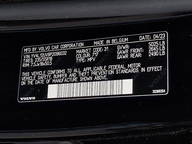 2023 Volvo XC40 Core