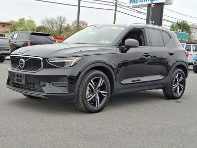 2023 Volvo XC40 Core