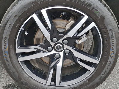 2023 Volvo XC40 Core