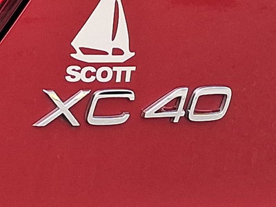 2023 Volvo XC40 Plus Dark Theme