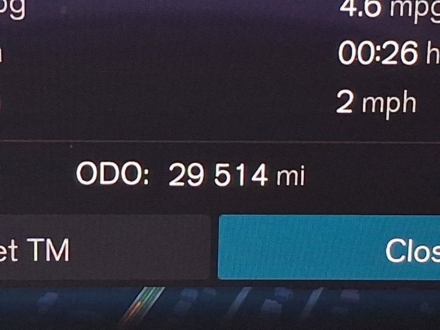 2023 Volvo XC40 Plus Dark Theme