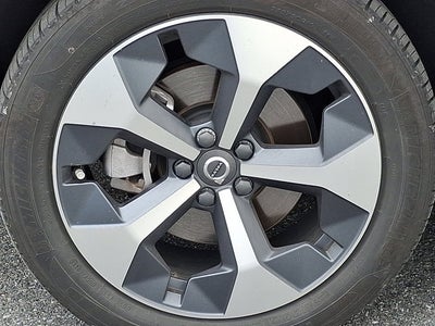 2023 Volvo XC40 Plus Dark Theme
