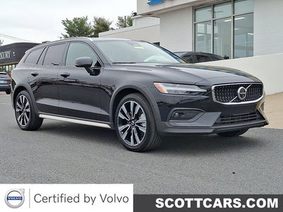 2024 Volvo V60 Cross Country Ultimate