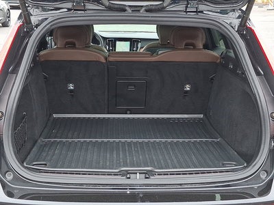 2024 Volvo V60 Cross Country Ultimate