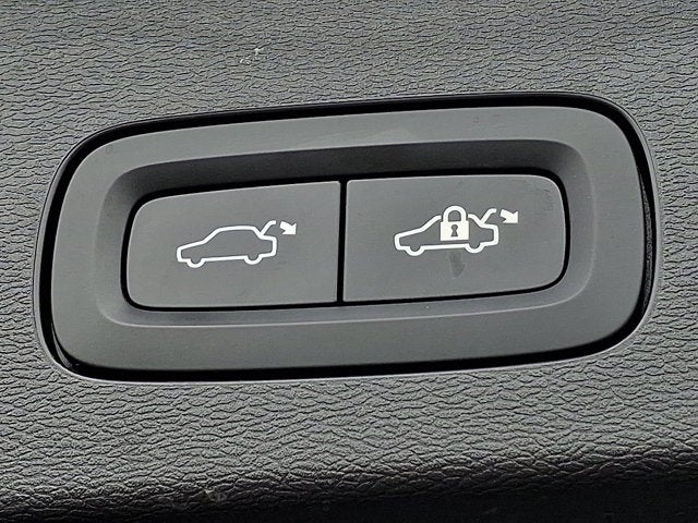 2024 Volvo V60 Cross Country Ultimate