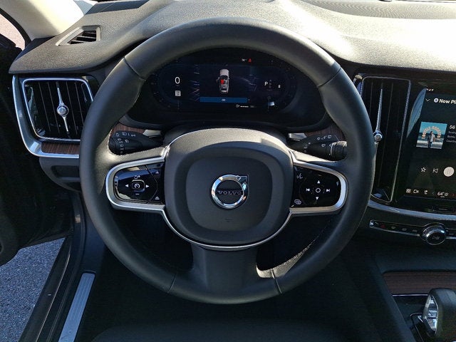 2025 Volvo V60 Cross Country Plus