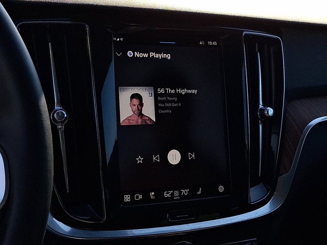 2025 Volvo V60 Cross Country Plus