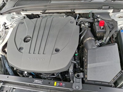 2025 Volvo V60 Cross Country Plus