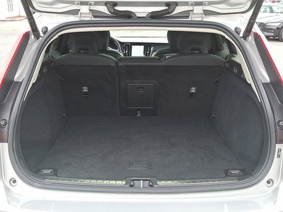 2025 Volvo V60 Cross Country Plus