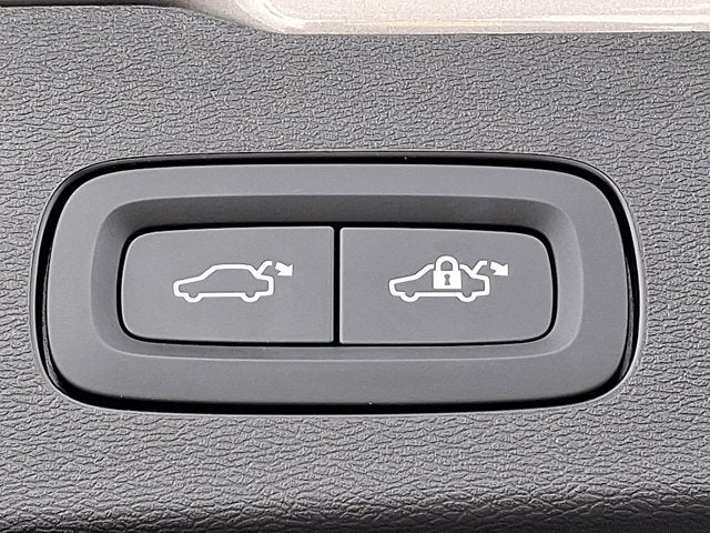 2025 Volvo V60 Cross Country Plus