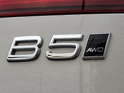 2025 Volvo V60 Cross Country Plus