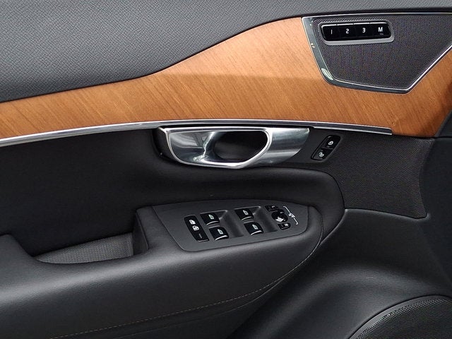 2025 Volvo XC90 Plus