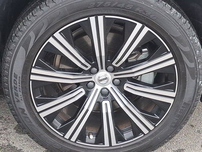 2025 Volvo XC90 Plus